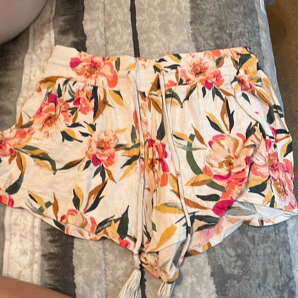 Cute Floral Shorts Stars Above Size XS